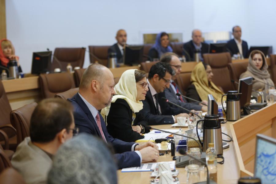 UN response to support Government-led efforts to help people affected by floods in Iran-3